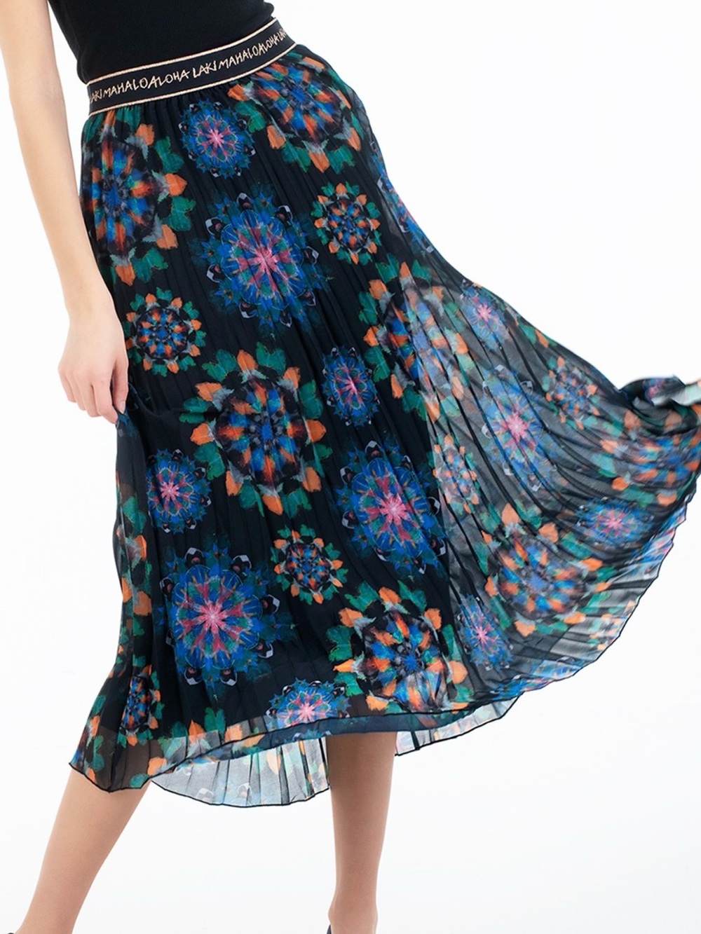 Desigual NWT Pleated Maxi Skirt Mandala Print Boho Festival Artwear IT Size 42 - Picture 4 of 14